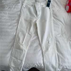 Abercrombie & Fitch White Skinny Jeans